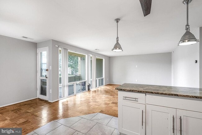 Photo - 7316 Donnell Pl Unidad B2