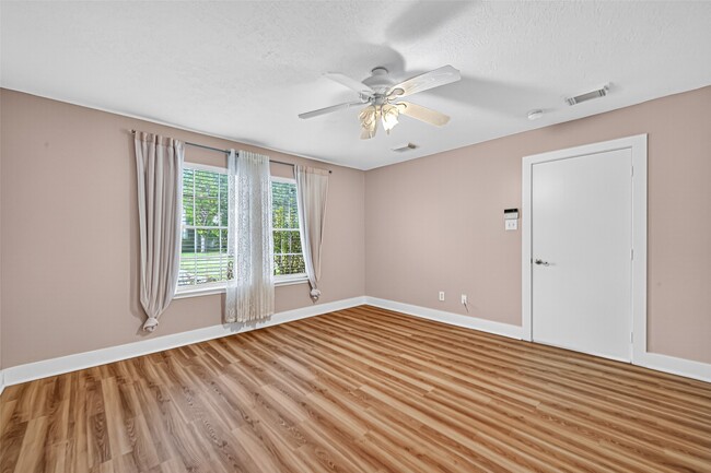 Photo - 15859 E Park Ct