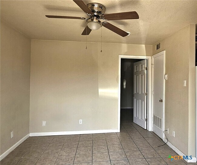 Photo - 607 N 20th St Unit 103