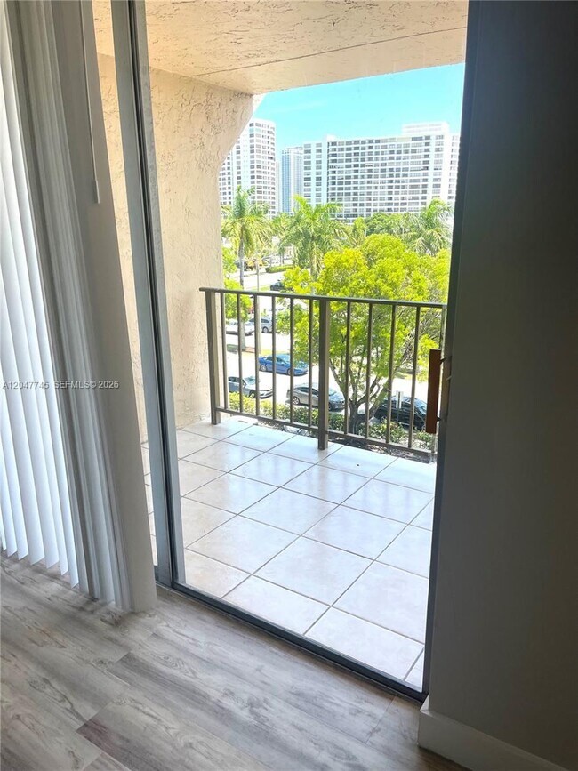 Photo - 2101 Atlantic Shores Blvd Unit 505
