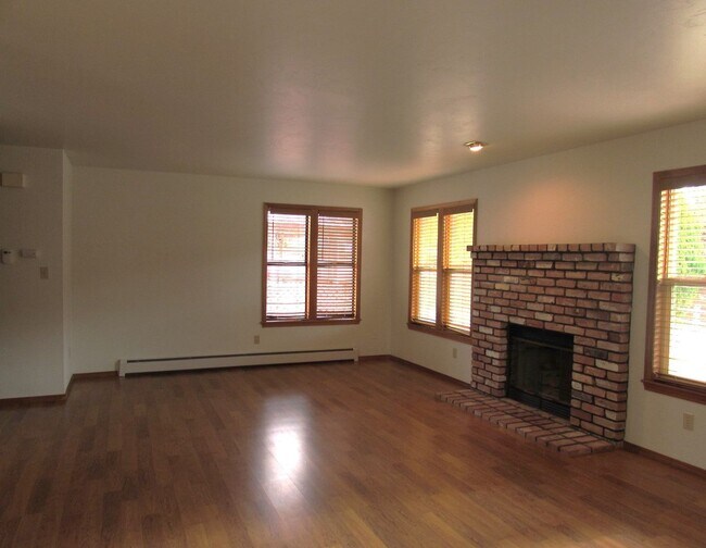 Photo - 518-520 Rado Dr Unit 520