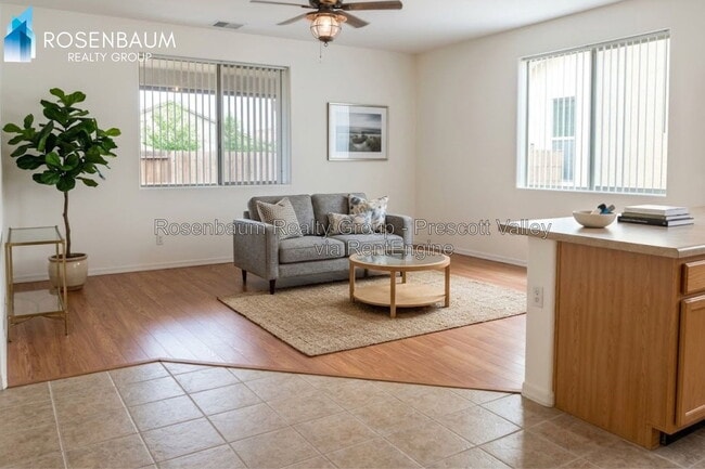 8136 N Command Point Dr