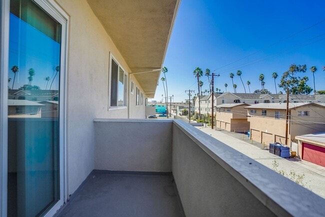 Photo - 621 E 99th St Unit 24