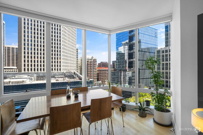 Building Photo - 301 Mission St Unit 17E Rental