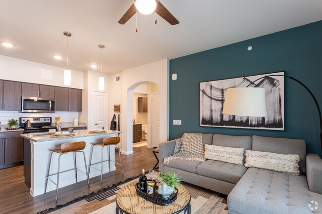 1 BR, 1 BA 625 SF
