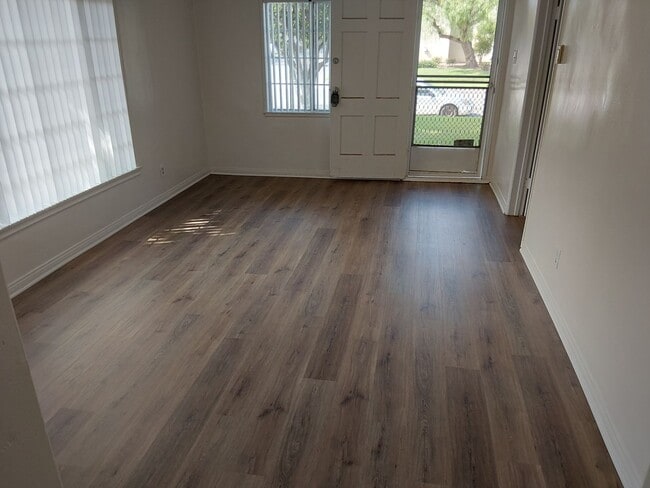 Photo - 7025 Dinwiddie St Unit 7027