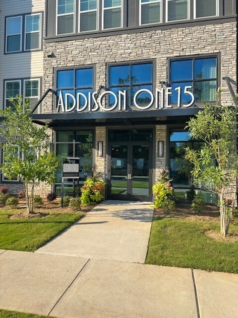 Leasing Office