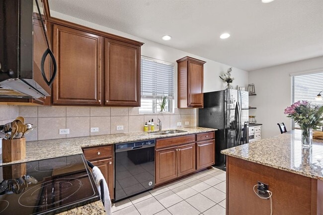 Photo - 100 Verdin Ln