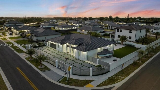 Photo - 13305 SW 190th Terrace
