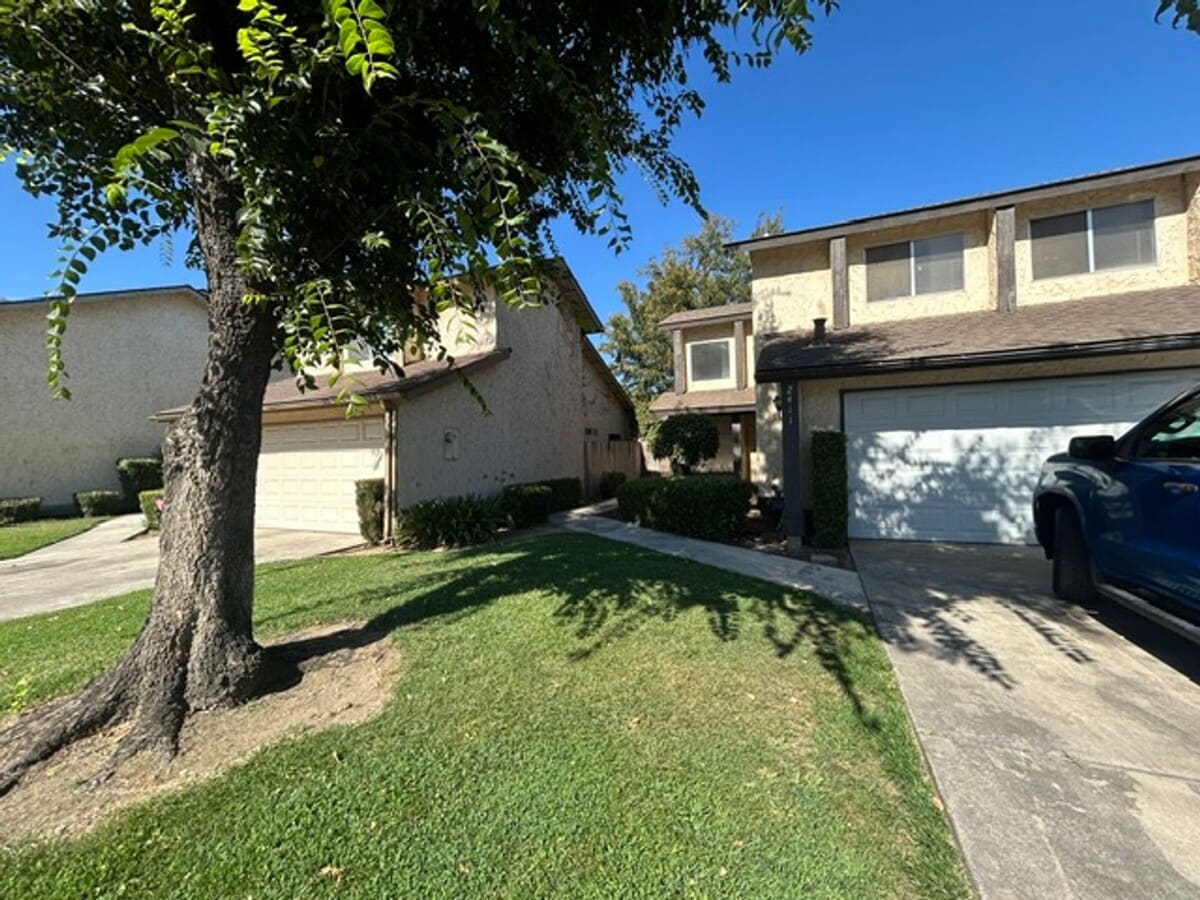 Photo - 2411 N Bradley St