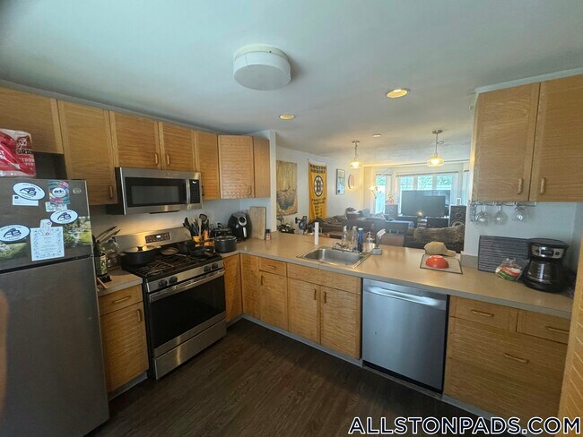 Photo - 3 Raymond St Unit E