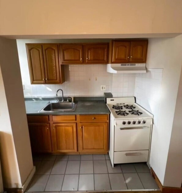 Photo - 163 Strathmore Rd Unit #23