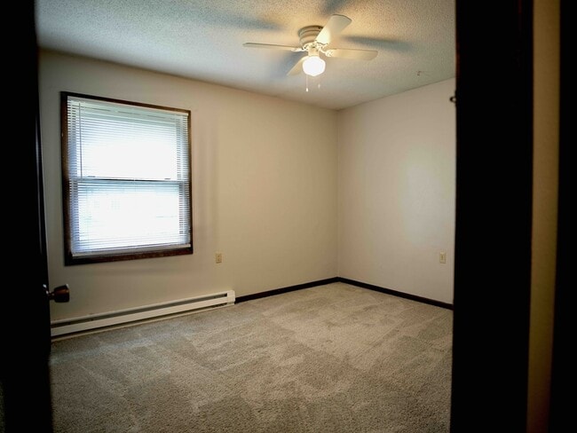 Photo - 302 Franke St