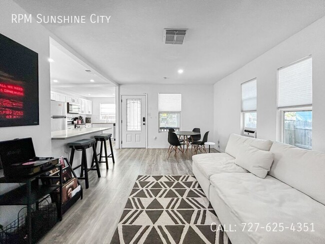 Photo - 908 E Cayuga St