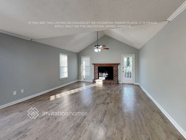 Photo - 450 Leigh Kay Dr