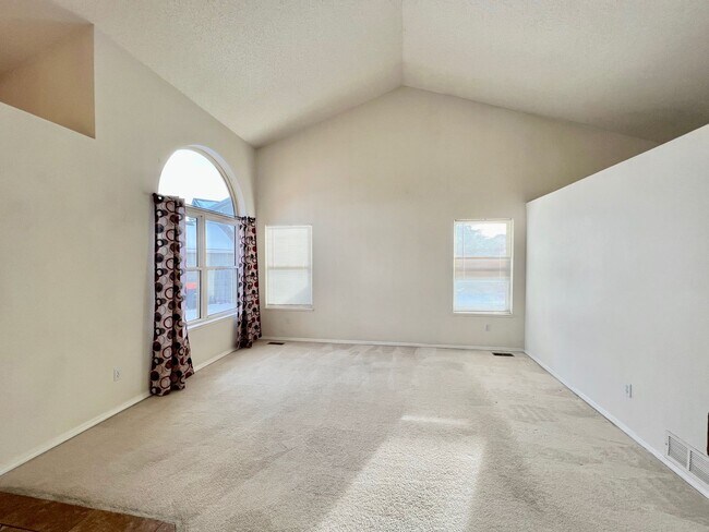 Photo - Spacious 4 Bed/3/5 Bath 2 Story w Finished...