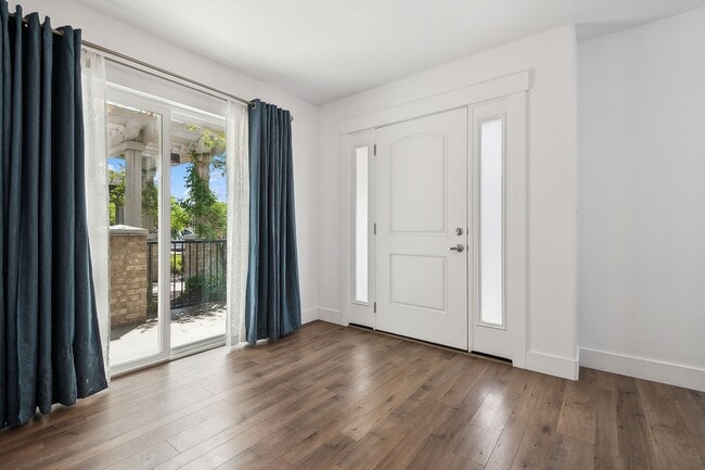 Photo - 1792 W Torlundy Dr