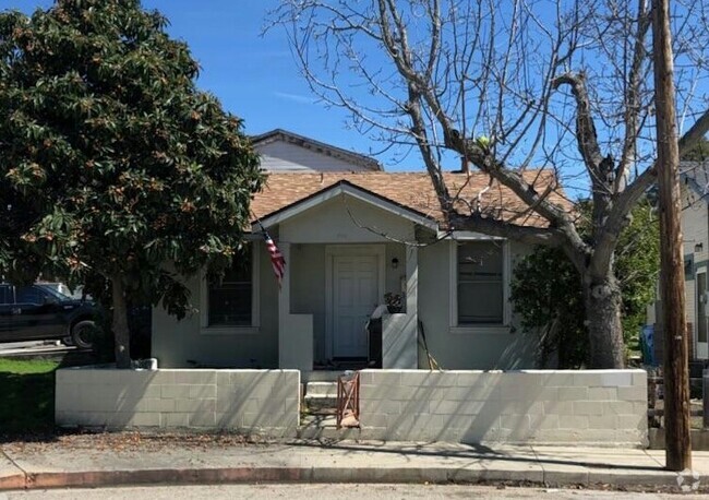 Building Photo - 500 Hathway Ave Unit 500 Hathway Avenue #A Rental