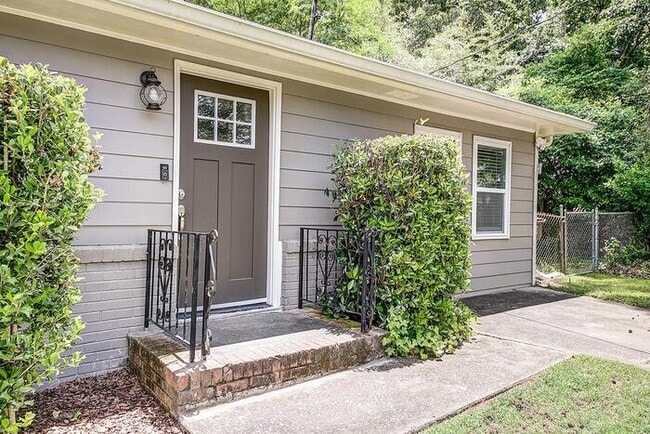 Photo - 3085 Biggern Ave