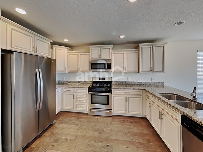 Photo - 1641 E Tumwater Ln