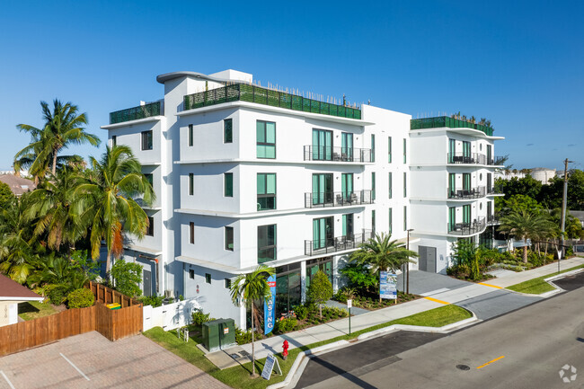 Building Photo - Ocean Wave Apartments