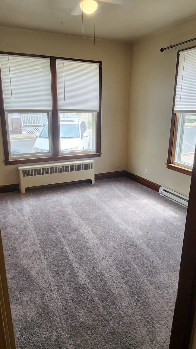 31 N Main St Unit 1