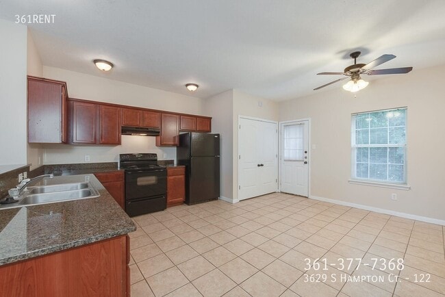 3629 S Hampton Ct Unidad 122