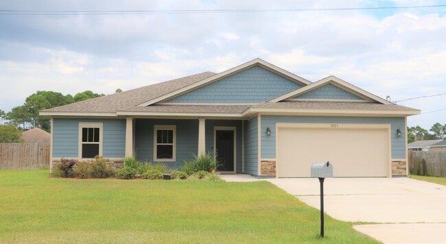 Photo - 1821 Frontera St House