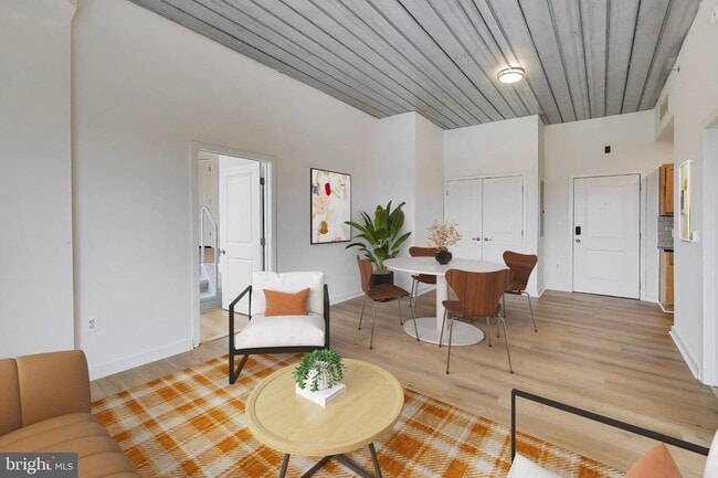 Building Photo - 5885 Colorado Ave NW Unit 401