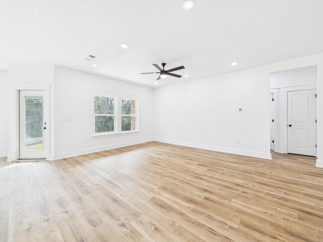 Photo - 333 Shoal River Dr