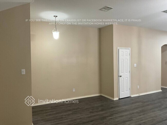Photo - 1112 Sweetwater Dr