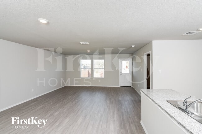 Photo - 1851 Morse Way