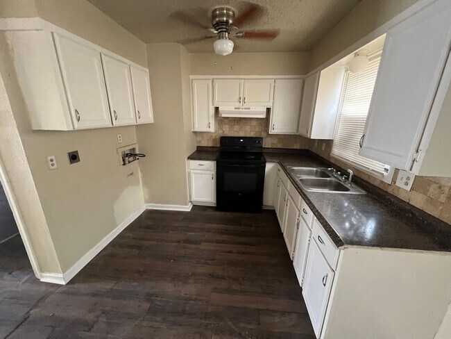 1730 E Dartmouth St Unidad 1730 E Dartmouth Unit A