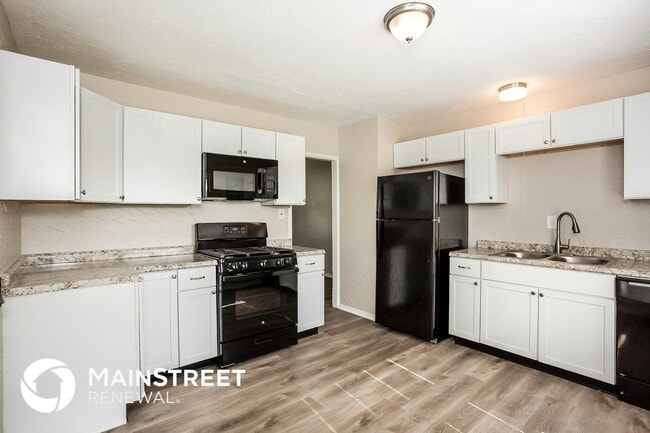 Photo - 4851 N Kenyon Dr