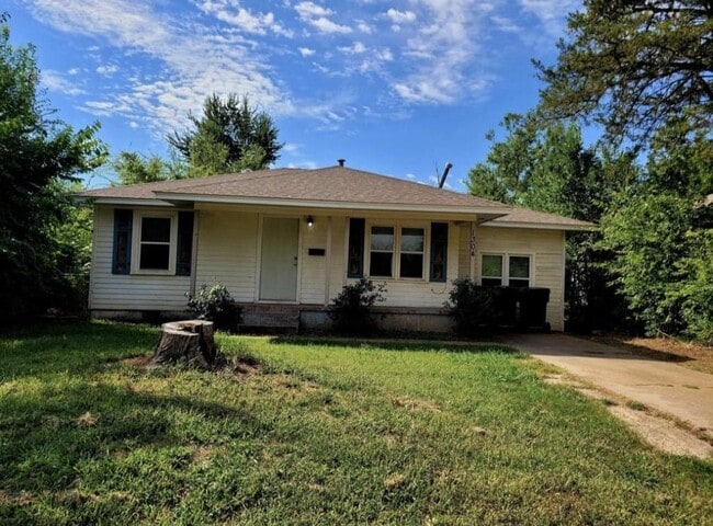 Building Photo - 1304 NW 98th St