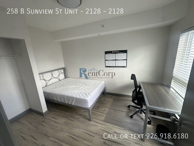 Photo - 258B Sunview St