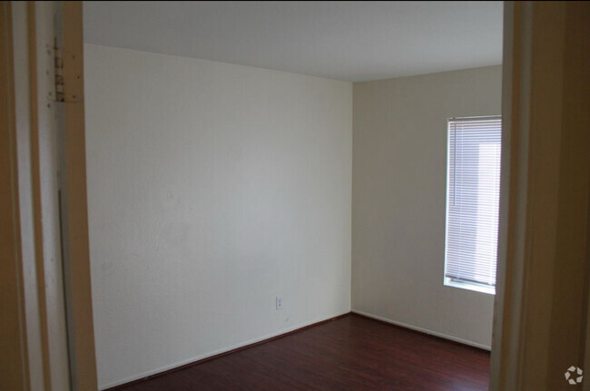 Building Photo - 4039 E Ave R-6 Rental