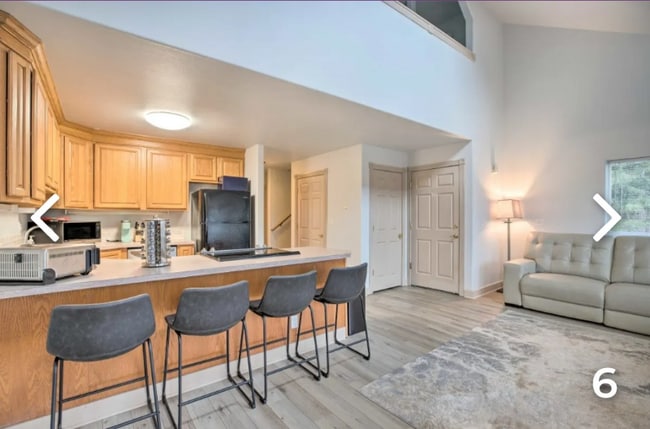 Photo - 3979 NE Johns Ave