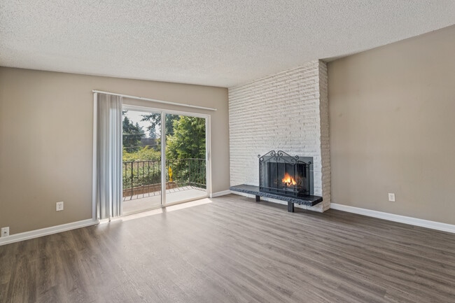Photo - 8109 240th St SW Unit 3