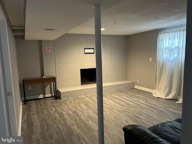 Photo - 10710 Tyrone Dr