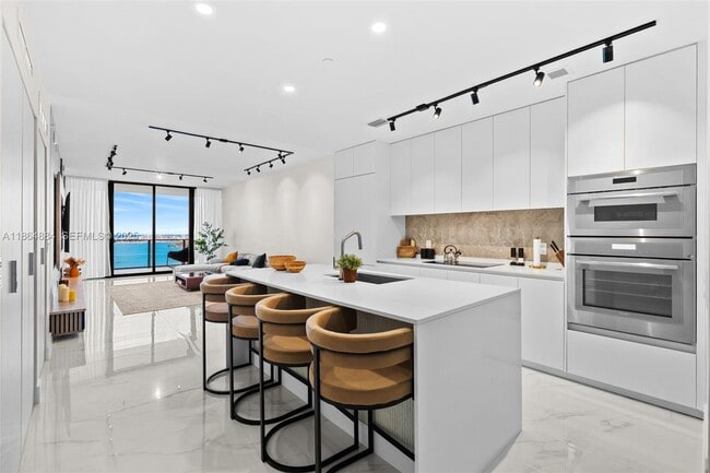 Photo - 700 NE 24th St Unit 3206