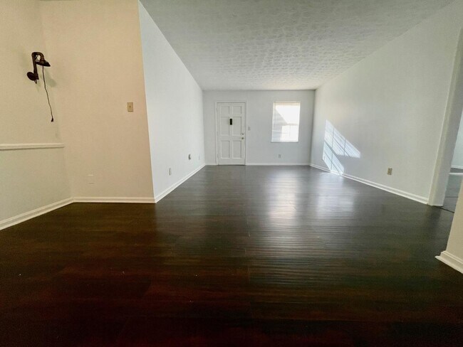 Photo - 3301 Arterburn Ave