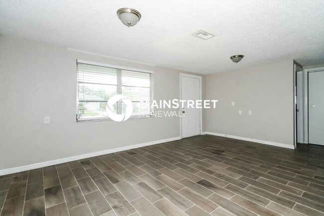 Photo - 3 Bedroom Pet-Friendly Home in Port Richey, FL with Main Street Renewal