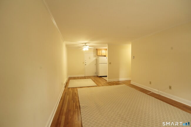 Photo - 637 Cove Rd Unit A8