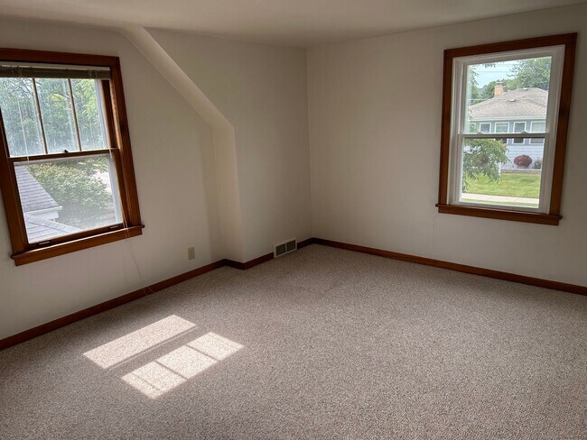 5307 32nd Ave Unit A