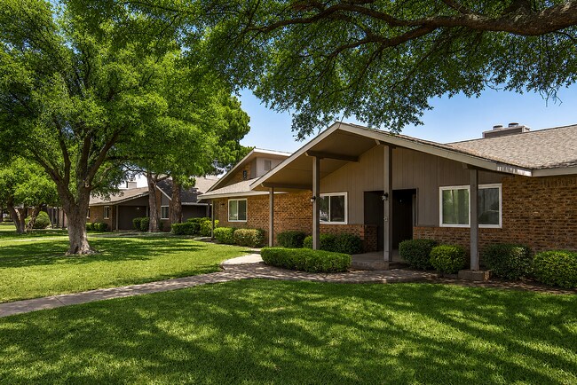 Country Crest Townhomes