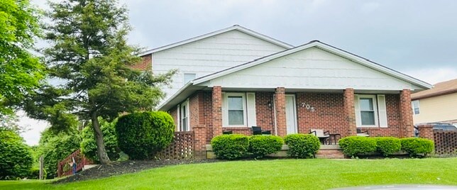 Photo - 705 Gordon Smith Blvd (Hamilton, OH)