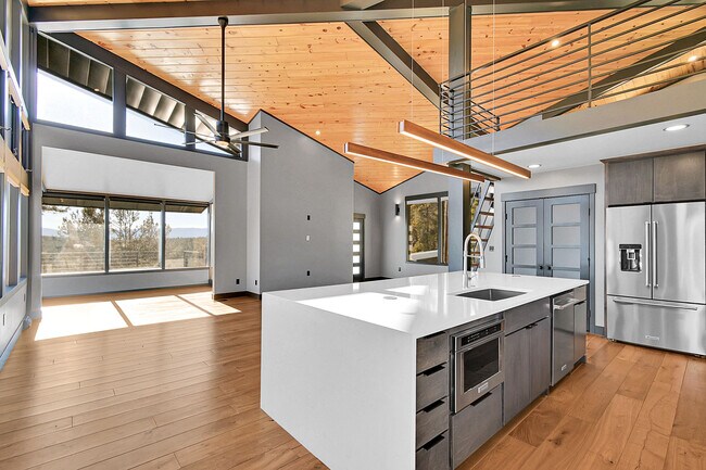 Photo - 11845 US Hwy 285