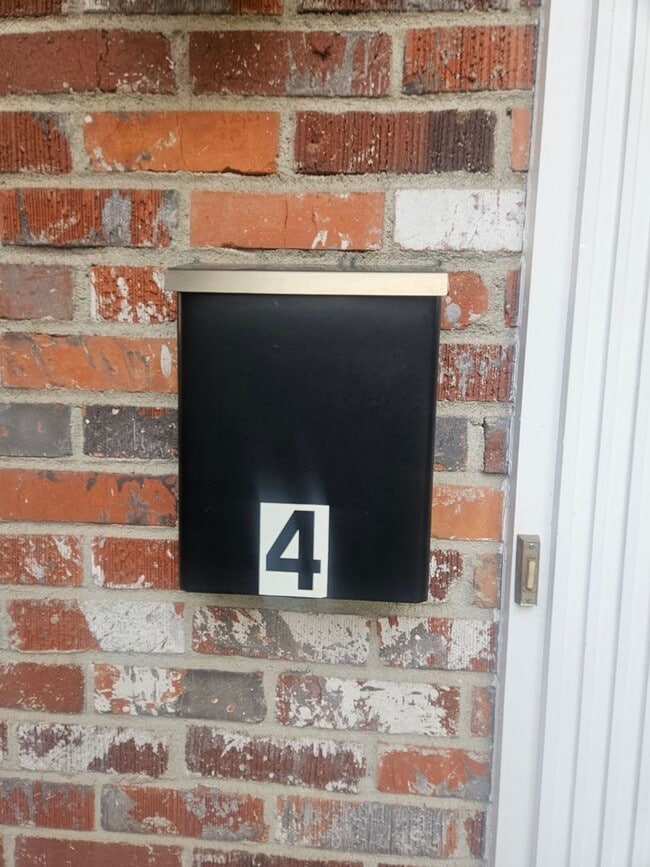 Photo - 3906 W Albion St Unit 4
