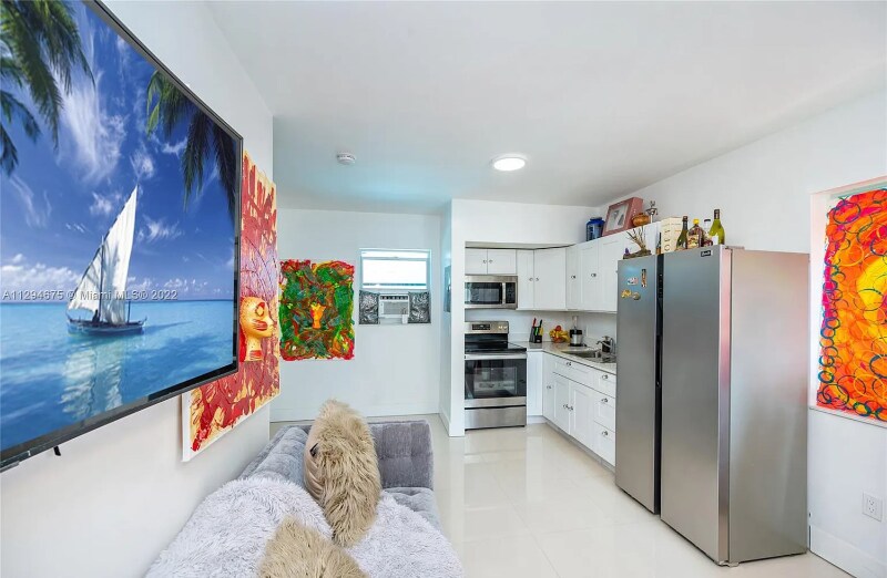 Photo - 7655 NW 4th Ct Unidad #7655